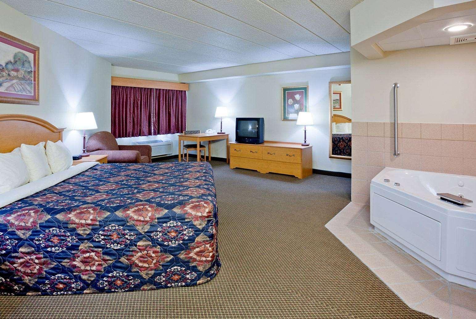 Americinn By Wyndham Fulton Clinton Dış mekan fotoğraf