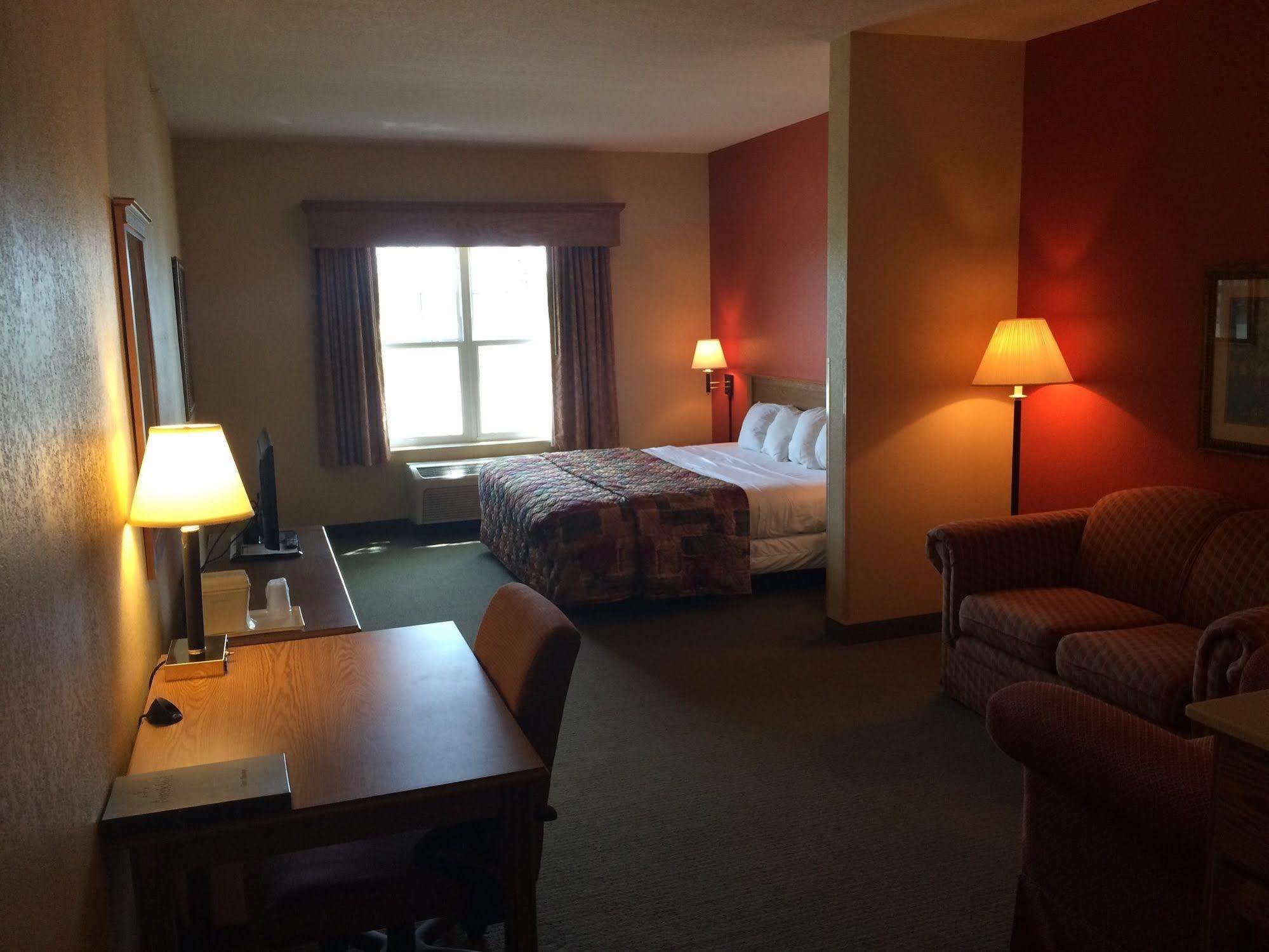 Americinn By Wyndham Fulton Clinton Dış mekan fotoğraf