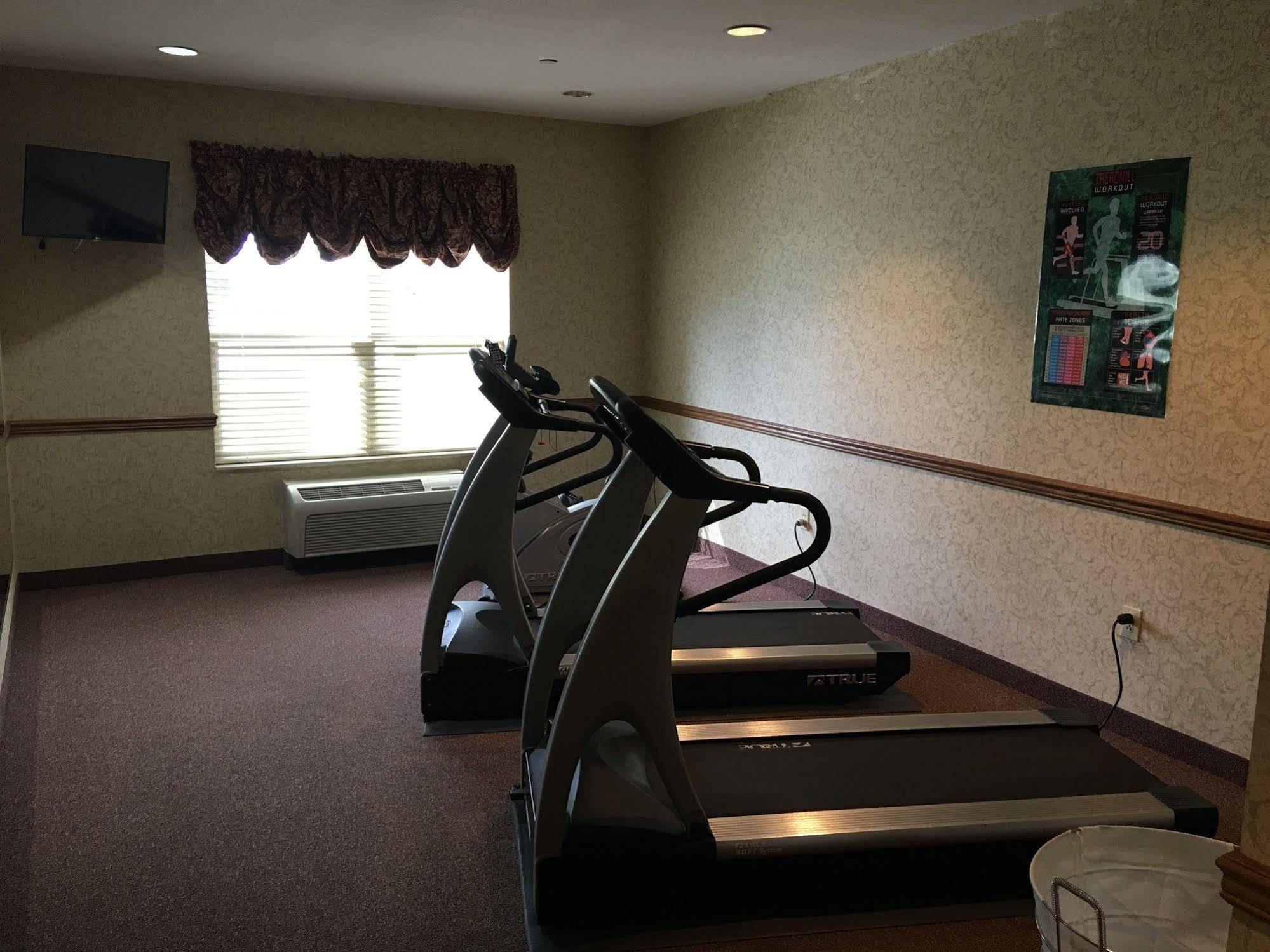 Americinn By Wyndham Fulton Clinton Dış mekan fotoğraf